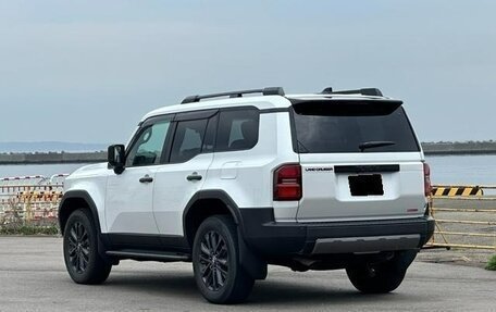 Toyota Land Cruiser Prado, 2024 год, 8 550 000 рублей, 5 фотография