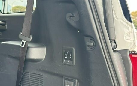 Toyota Land Cruiser Prado, 2024 год, 8 550 000 рублей, 9 фотография