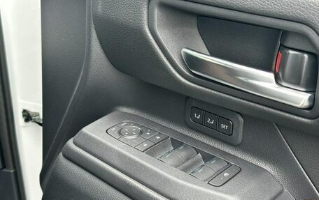 Toyota Land Cruiser Prado, 2024 год, 8 550 000 рублей, 13 фотография