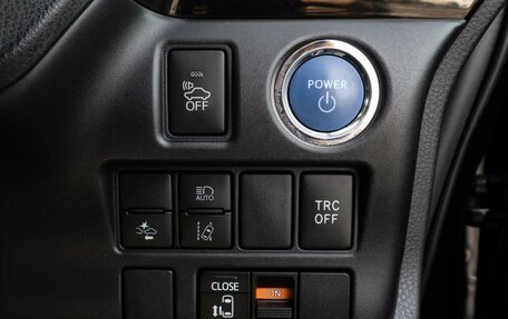 Toyota Esquire I, 2016 год, 2 150 000 рублей, 23 фотография