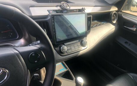 Toyota RAV4, 2013 год, 2 000 000 рублей, 11 фотография