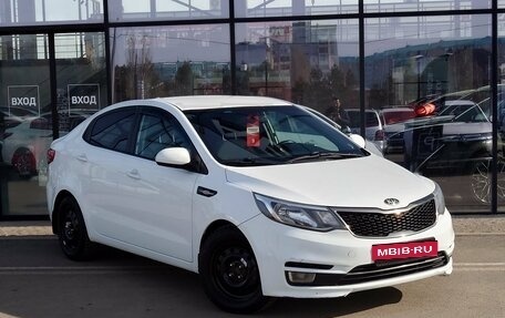 KIA Rio III рестайлинг, 2016 год, 820 000 рублей, 2 фотография