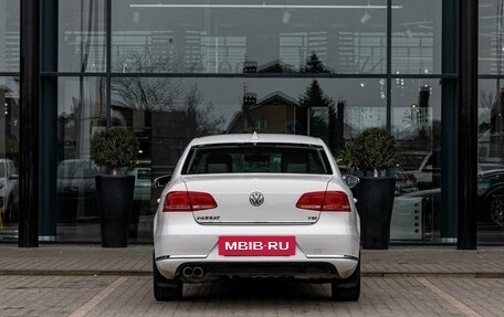 Volkswagen Passat B7, 2011 год, 955 000 рублей, 5 фотография