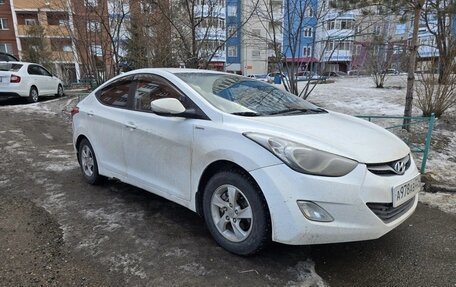 Hyundai Avante, 2011 год, 700 000 рублей, 3 фотография
