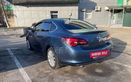 Opel Astra J, 2013 год, 777 000 рублей, 7 фотография
