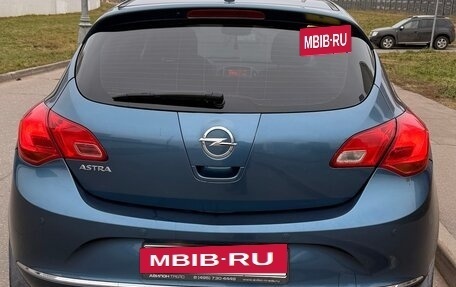 Opel Astra J, 2013 год, 870 000 рублей, 2 фотография