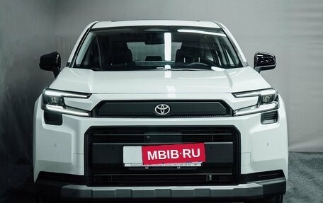 Toyota RAV4, 2025 год, 4 700 000 рублей, 2 фотография