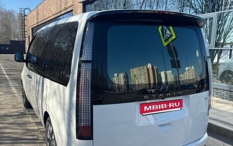 Hyundai Staria, 2021 год, 4 850 000 рублей, 6 фотография