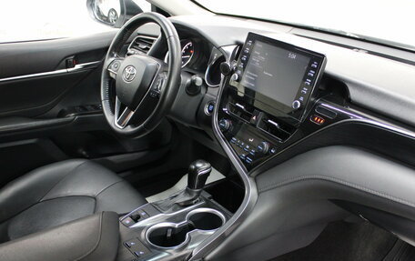 Toyota Camry, 2021 год, 2 899 000 рублей, 11 фотография