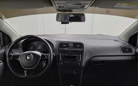 Volkswagen Polo VI (EU Market), 2017 год, 1 071 000 рублей, 18 фотография