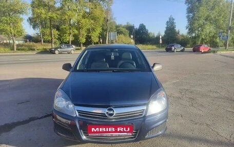 Opel Astra H, 2011 год, 250 000 рублей, 1 фотография