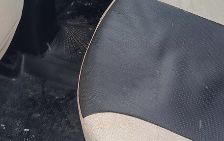 Hyundai Solaris II рестайлинг, 2013 год, 800 000 рублей, 12 фотография