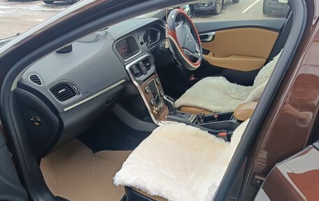 Volvo V40 Cross Country I, 2017 год, 1 600 000 рублей, 5 фотография