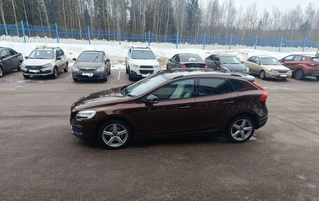 Volvo V40 Cross Country I, 2017 год, 1 600 000 рублей, 8 фотография