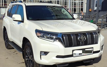 Toyota Land Cruiser Prado 150 рестайлинг 2, 2020 год, 6 200 000 рублей, 2 фотография