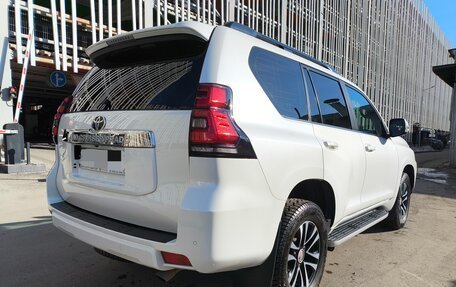Toyota Land Cruiser Prado 150 рестайлинг 2, 2020 год, 6 200 000 рублей, 8 фотография