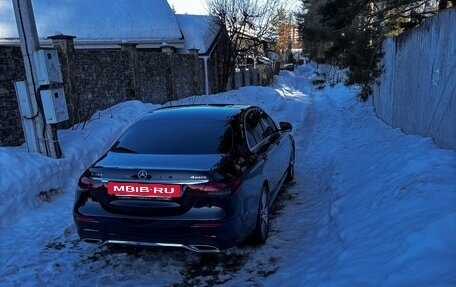 Mercedes-Benz E-Класс, 2022 год, 4 200 000 рублей, 5 фотография