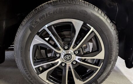 Toyota Land Cruiser 200, 2018 год, 8 999 999 рублей, 11 фотография