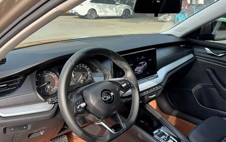 Skoda Octavia IV, 2021 год, 2 250 000 рублей, 12 фотография