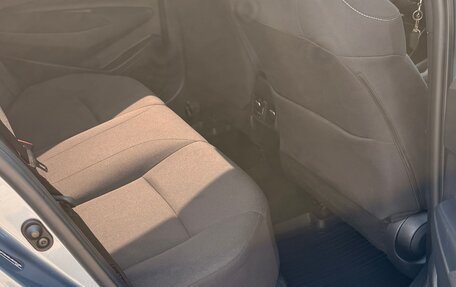 Toyota Corolla, 2019 год, 2 800 000 рублей, 14 фотография