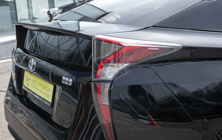 Toyota Prius IV XW50, 2016 год, 1 598 000 рублей, 7 фотография