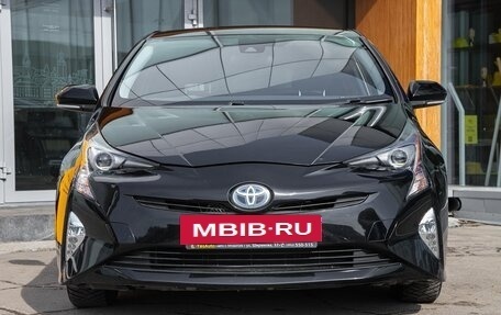 Toyota Prius IV XW50, 2016 год, 1 598 000 рублей, 5 фотография