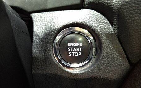 Toyota RAV4, 2024 год, 4 250 000 рублей, 17 фотография