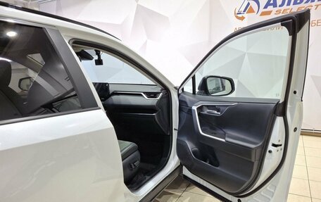 Toyota RAV4, 2024 год, 4 250 000 рублей, 35 фотография