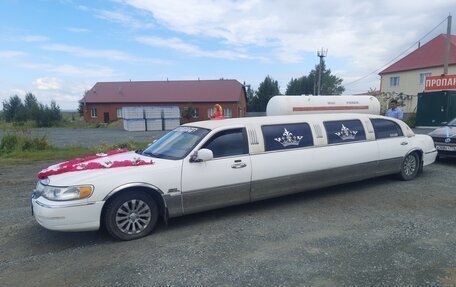 Lincoln Town Car III рестайлинг, 1999 год, 370 000 рублей, 3 фотография