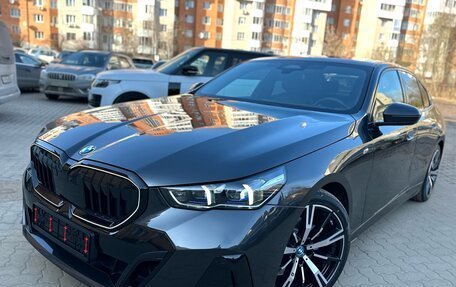 BMW 5 серия, 2023 год, 7 450 000 рублей, 10 фотография