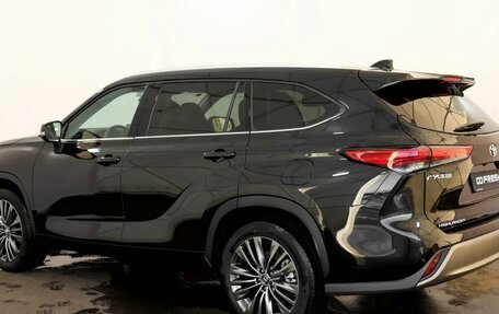 Toyota Highlander, 2025 год, 5 995 000 рублей, 2 фотография