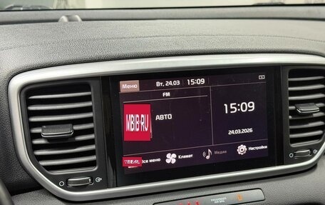 KIA Sportage IV рестайлинг, 2021 год, 2 490 000 рублей, 15 фотография