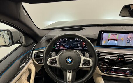 BMW 5 серия, 2020 год, 5 890 000 рублей, 10 фотография