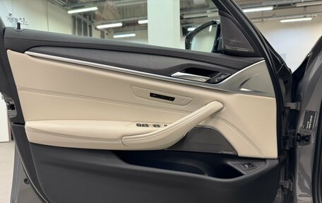 BMW 5 серия, 2020 год, 5 890 000 рублей, 13 фотография