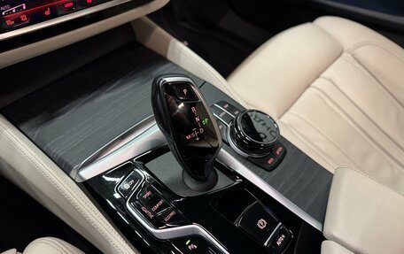 BMW 5 серия, 2020 год, 5 890 000 рублей, 16 фотография