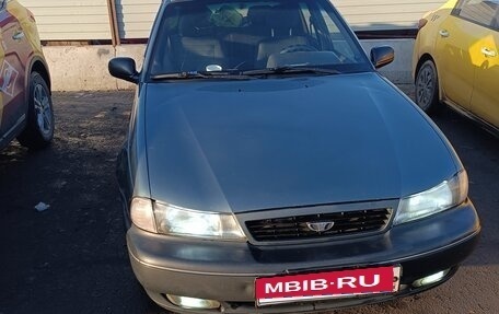 Daewoo Nexia I рестайлинг, 1999 год, 100 000 рублей, 1 фотография