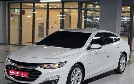 Chevrolet Malibu IX, 2022 год, 1 980 000 рублей, 1 фотография