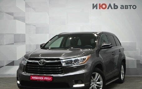 Toyota Highlander III, 2014 год, 3 320 000 рублей, 1 фотография