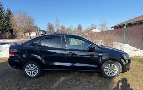 Volkswagen Polo VI (EU Market), 2013 год, 670 000 рублей, 2 фотография