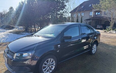 Volkswagen Polo VI (EU Market), 2013 год, 670 000 рублей, 3 фотография