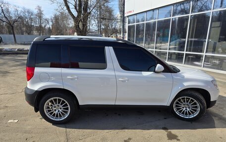 Skoda Yeti I рестайлинг, 2013 год, 1 200 000 рублей, 24 фотография