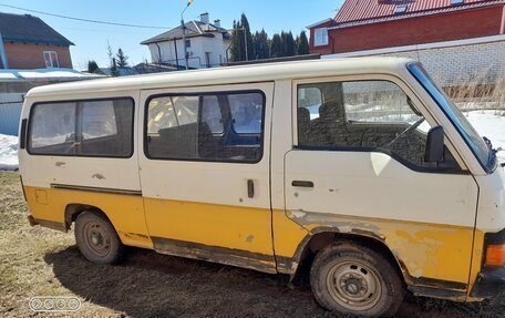 Nissan Urvan III, 1990 год, 150 000 рублей, 6 фотография