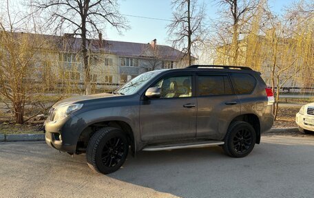 Toyota Land Cruiser Prado 150 рестайлинг 2, 2012 год, 3 000 000 рублей, 5 фотография