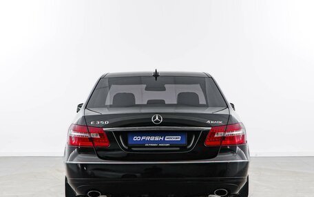 Mercedes-Benz E-Класс, 2010 год, 1 598 050 рублей, 4 фотография