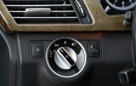 Mercedes-Benz E-Класс, 2010 год, 1 598 050 рублей, 19 фотография