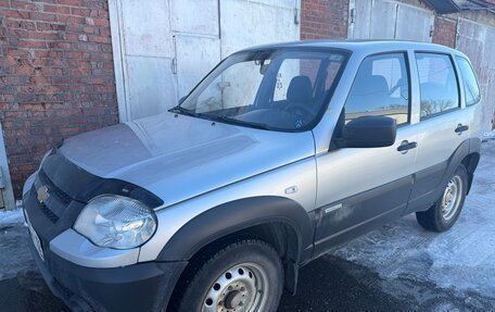 Chevrolet Niva I рестайлинг, 2013 год, 385 000 рублей, 2 фотография