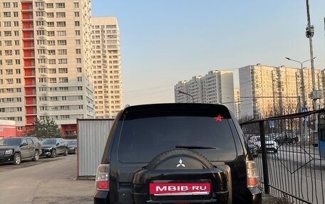 Mitsubishi Pajero IV, 2007 год, 1 385 000 рублей, 2 фотография