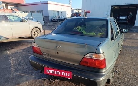 Daewoo Nexia I рестайлинг, 1999 год, 100 000 рублей, 8 фотография