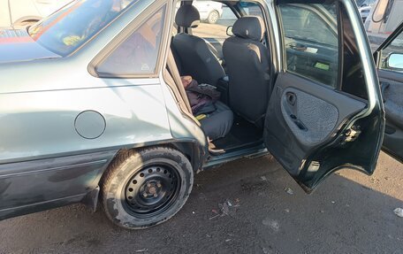 Daewoo Nexia I рестайлинг, 1999 год, 100 000 рублей, 13 фотография