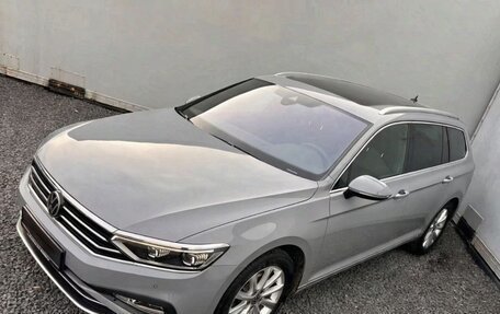 Volkswagen Passat, 2024 год, 4 480 000 рублей, 6 фотография